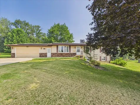 1114 West Lynwood Court Freeport IL 61032
