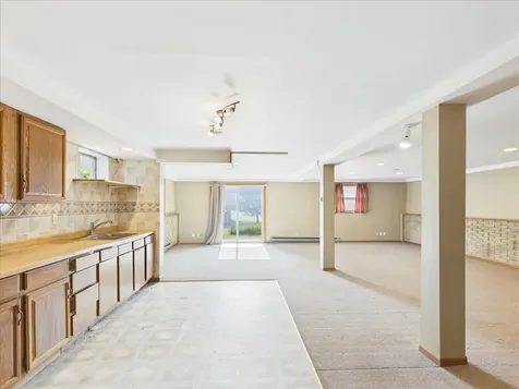 1114 West Lynwood Court Freeport IL 61032