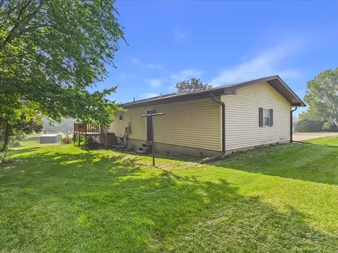 1114 West Lynwood Court Freeport IL 61032