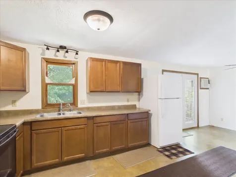 1114 West Lynwood Court Freeport IL 61032
