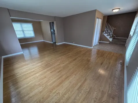180 Farmgate Drive Schaumburg IL 60193