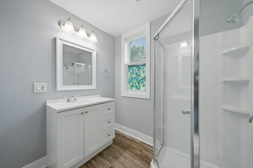 2050 North Kenneth Avenue Chicago IL 60639