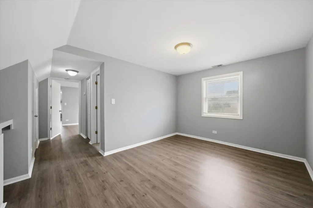 2050 North Kenneth Avenue Chicago IL 60639