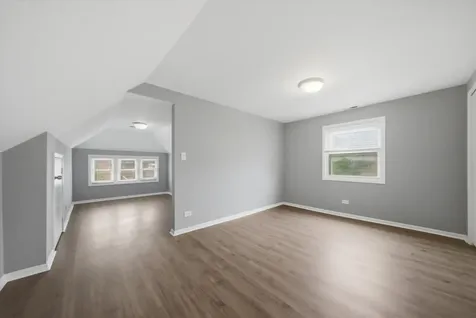 2050 North Kenneth Avenue Chicago IL 60639