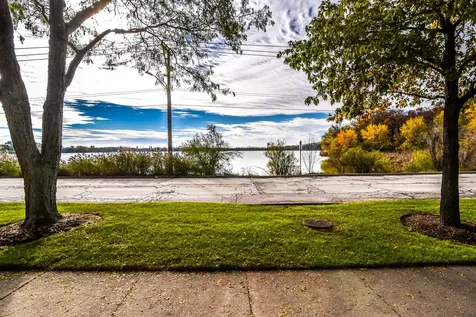 804 East Hillside Avenue Barrington IL 60010
