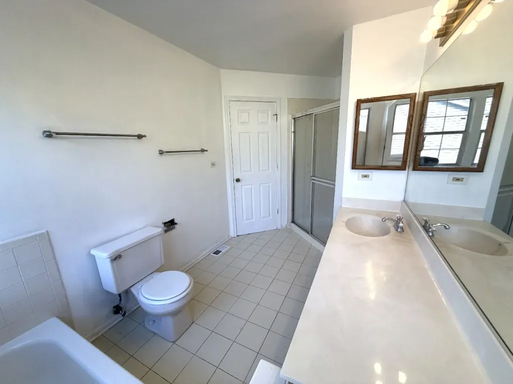 3590 Fairfax Court Aurora IL 60504