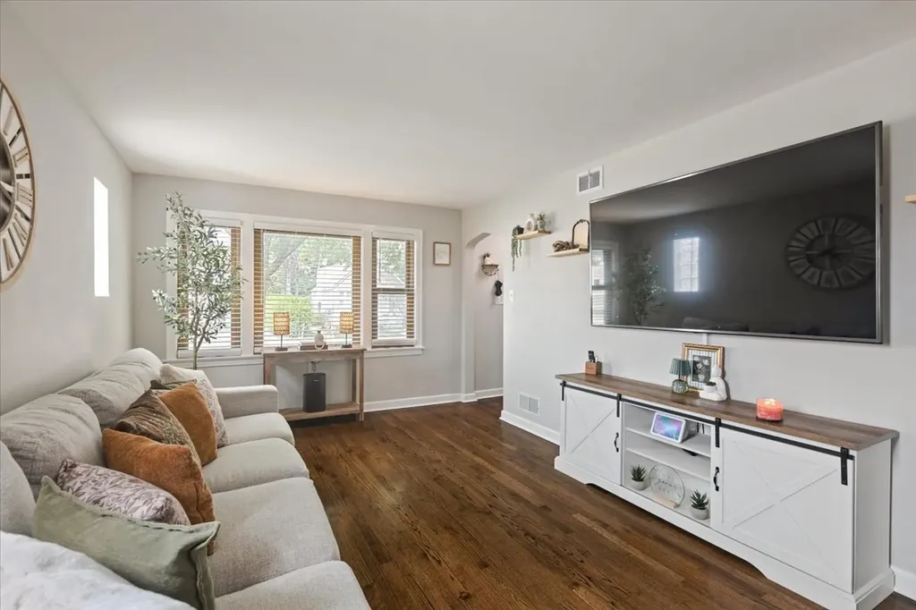 4031 Park Avenue Brookfield IL 60513