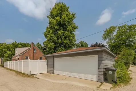 4031 Park Avenue Brookfield IL 60513