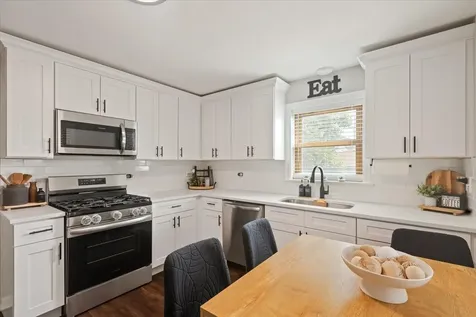 4031 Park Avenue Brookfield IL 60513