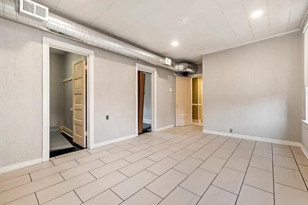 4320 South Marshfield Avenue Chicago IL 60609