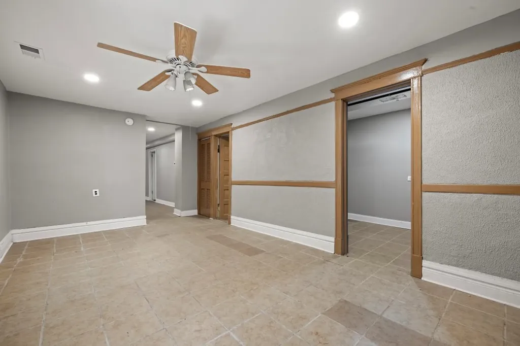 4320 South Marshfield Avenue Chicago IL 60609