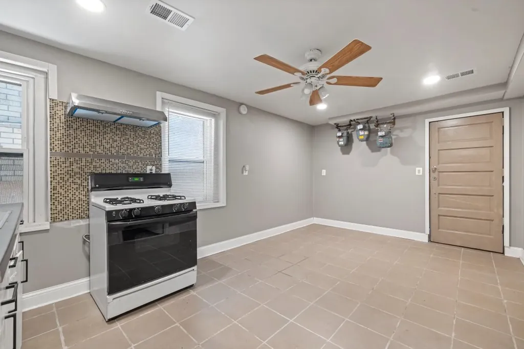 4320 South Marshfield Avenue Chicago IL 60609