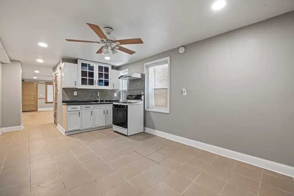 4320 South Marshfield Avenue Chicago IL 60609