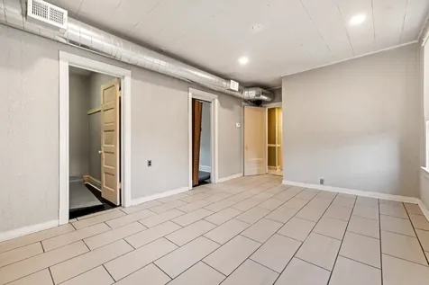 4320 South Marshfield Avenue Chicago IL 60609