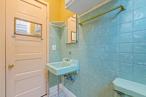 4320 South Marshfield Avenue Chicago IL 60609