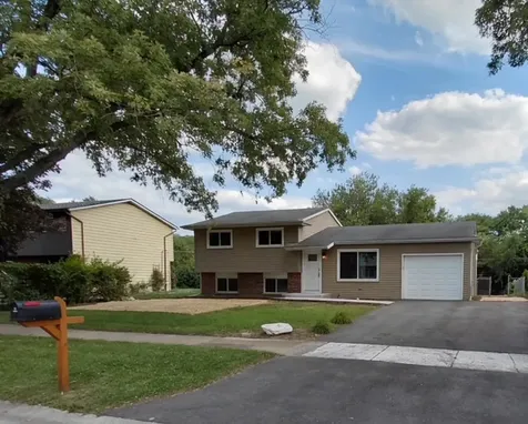 317 Hadleigh Road Bolingbrook IL 60440