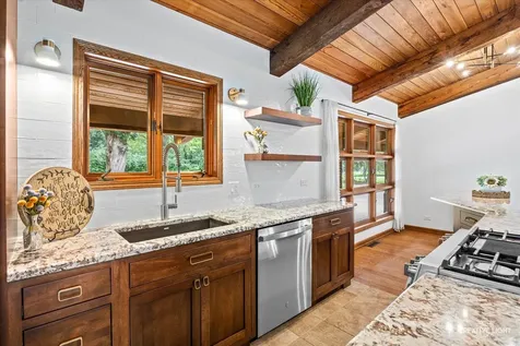 5N471 Billy Burns Road Wayne IL 60184