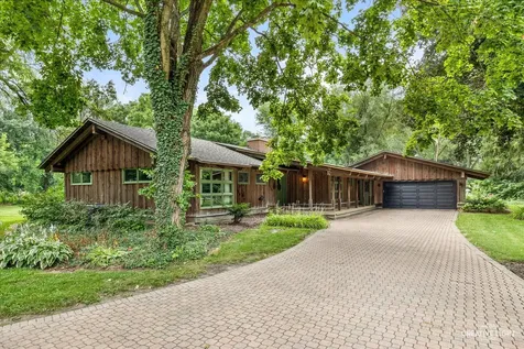 5N471 Billy Burns Road Wayne IL 60184