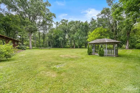 5N471 Billy Burns Road Wayne IL 60184