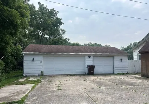 17 South Wabash Avenue Glenwood IL 60425