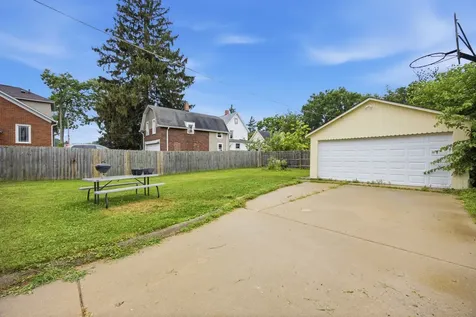 616 South Jefferson Street Woodstock IL 60098