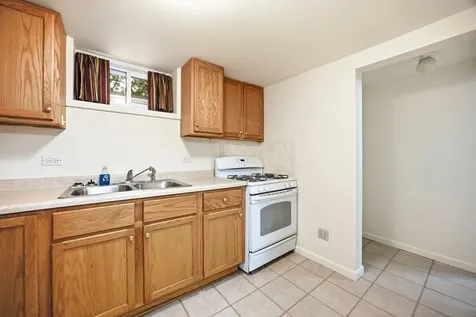 616 South Jefferson Street Woodstock IL 60098