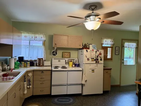 1704 19TH Avenue Sterling IL 61081