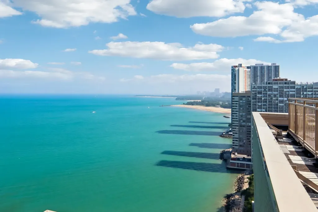 6301 North Sheridan Road Chicago IL 60660