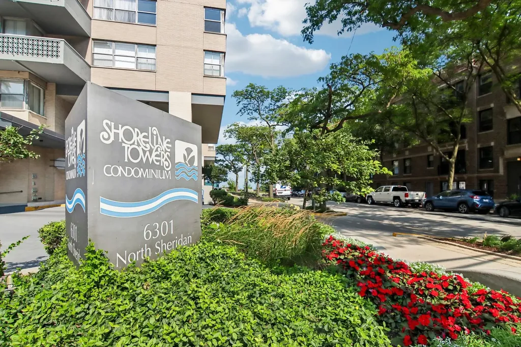 6301 North Sheridan Road Chicago IL 60660