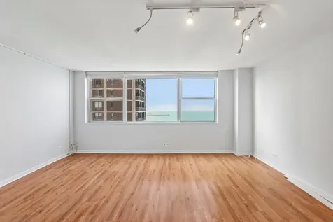 6301 North Sheridan Road Chicago IL 60660