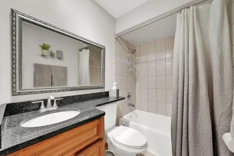 8840 Leslie Drive Orland Hills IL 60487