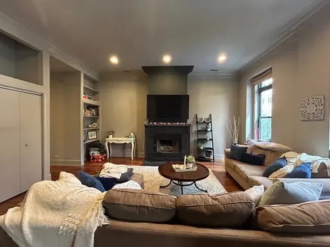 15 East Pearson Street Chicago IL 60611