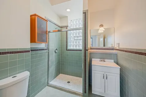 800 South Loomis Street Chicago IL 60607