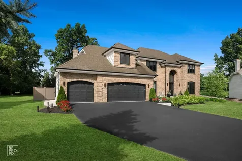 392 Crestwood Court Wood Dale IL 60191