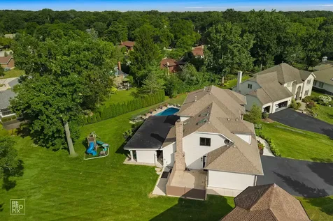 392 Crestwood Court Wood Dale IL 60191