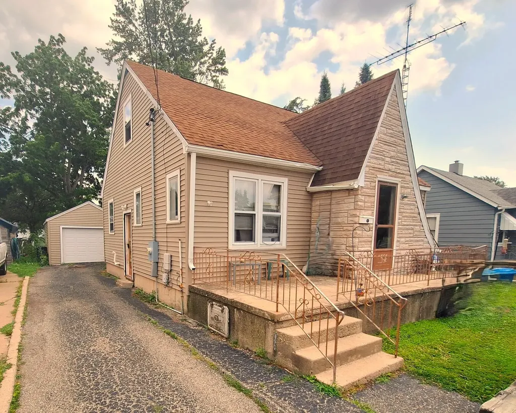 1566 Crosat Street Lasalle IL 61301