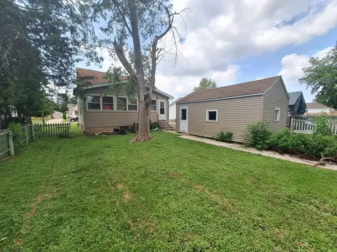 1566 Crosat Street Lasalle IL 61301