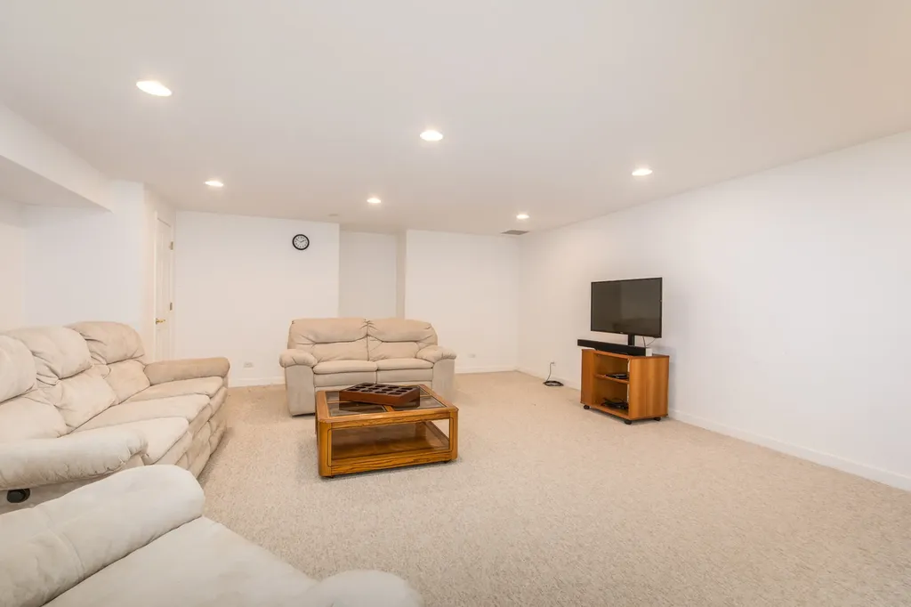 104 Brickton Place Park Ridge IL 60068