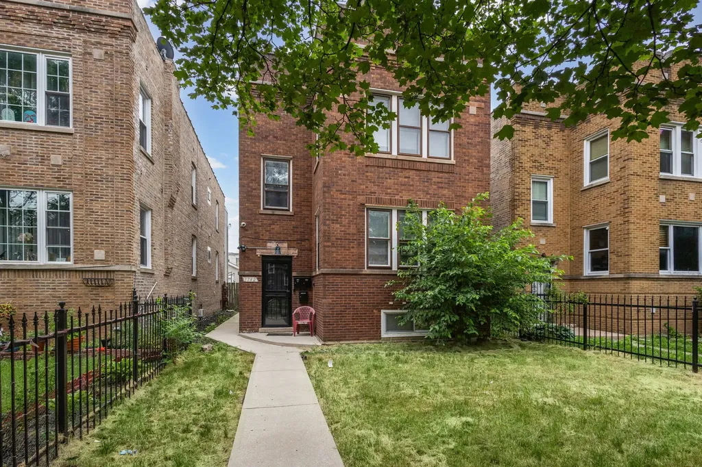 1742 North Mayfield Avenue Chicago IL 60639