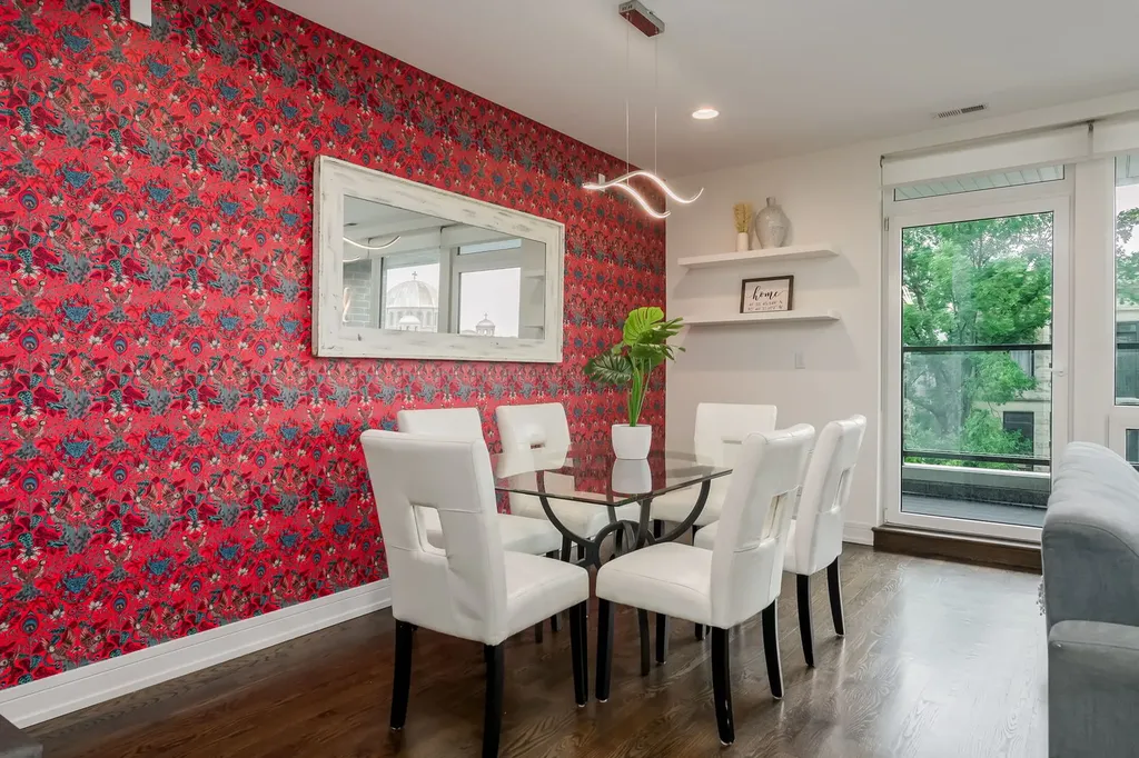 2210 West Chicago Avenue Chicago IL 60622
