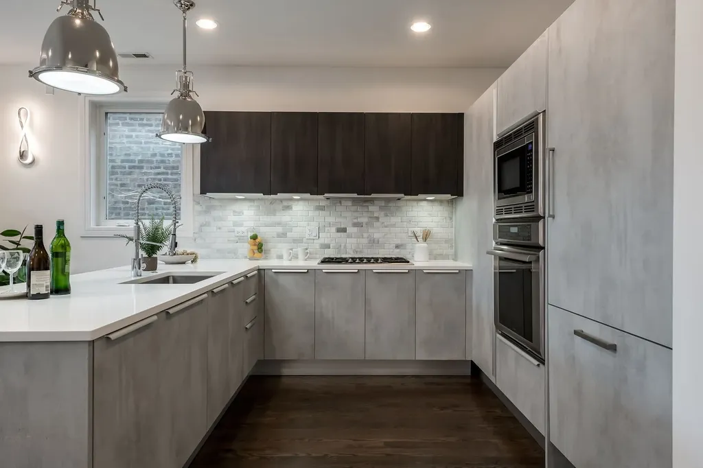 2210 West Chicago Avenue Chicago IL 60622