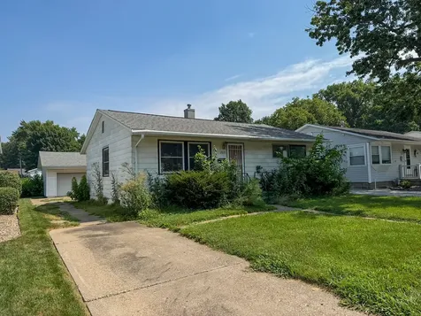2015 Maple Street Quincy IL 62301