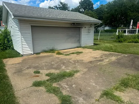 2015 Maple Street Quincy IL 62301