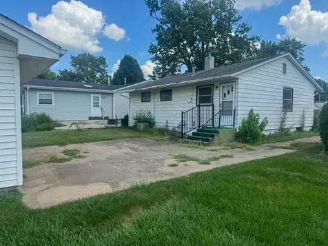 2015 Maple Street Quincy IL 62301