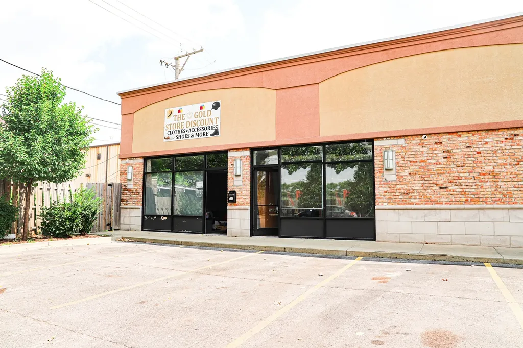 2418 West Cermak Road Chicago IL 60608