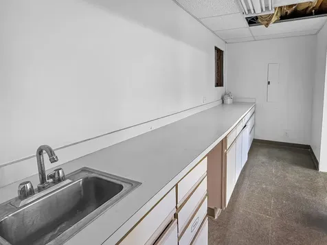 2904 West Il Route 120 Mchenry IL 60051