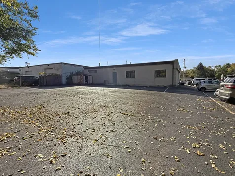 2904 West Il Route 120 Mchenry IL 60051