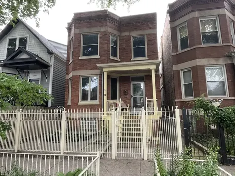 3714 North Hermitage Avenue Chicago IL 60613
