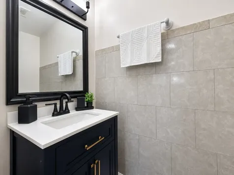 7826 West 98th Place Hickory Hills IL 60457