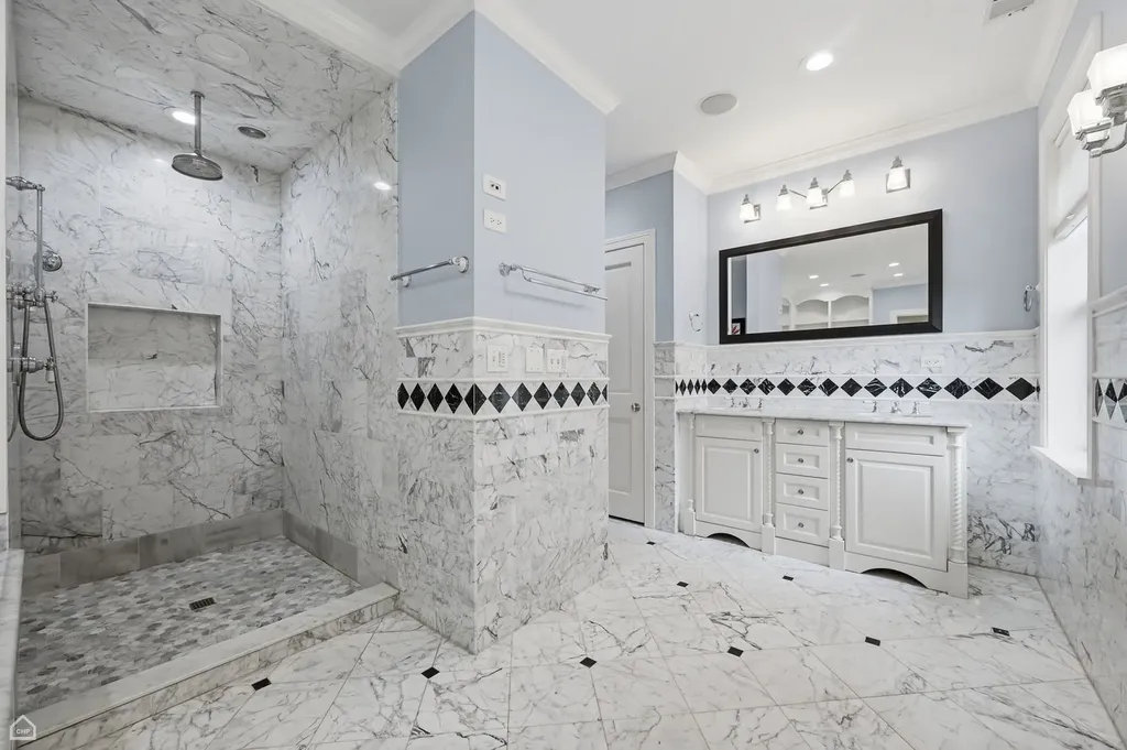 4900 South Kimbark Avenue Chicago IL 60615